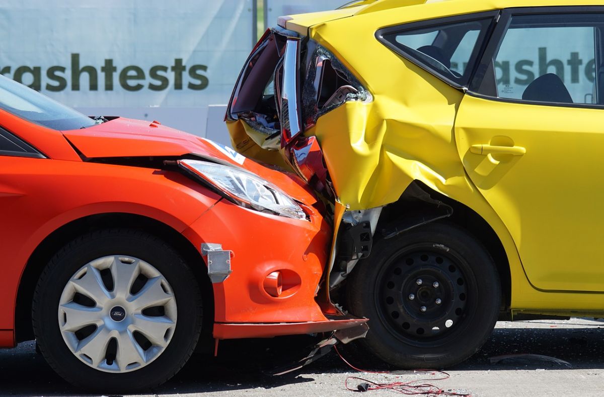 Un choque siempre representa un alto riesgo de una lesión. Lo ideal es siempre conducir con precaución. 