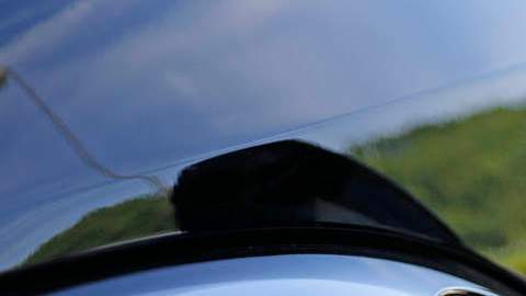 Qué le pasa al auto si mezclas gasolina roja y verde