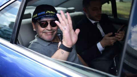 Diego Armando Maradona fue un ícono del futbol soccer y un coleccionista de autos muy querido por todo el mundo.