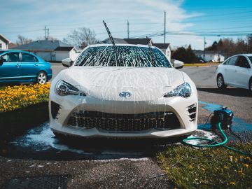 Lavado de auto / Foto: Erick Mclean