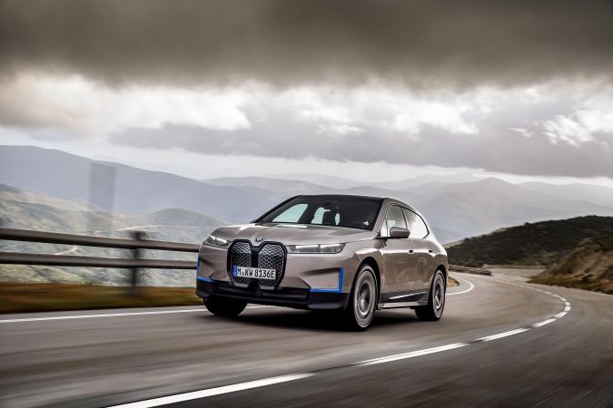 BMW iX.