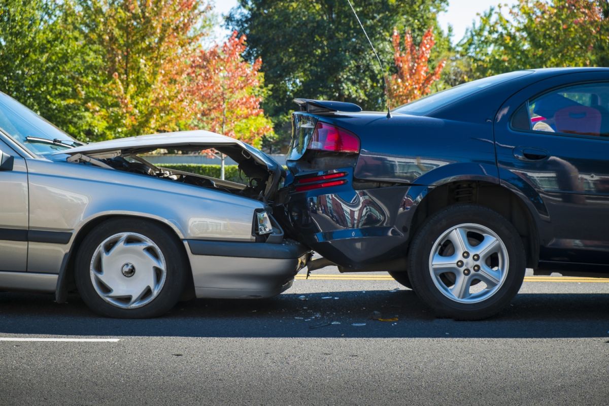 Nueve personas mueren cada día en Estados Unidos debido a accidentes causados por conductores que se distraen con sus teléfonos celulares.