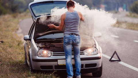 Por qué se recalienta el motor del carro