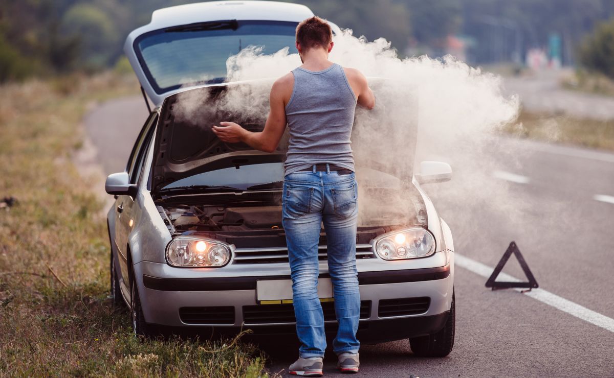 Why does a car engine overheat: the most common reasons