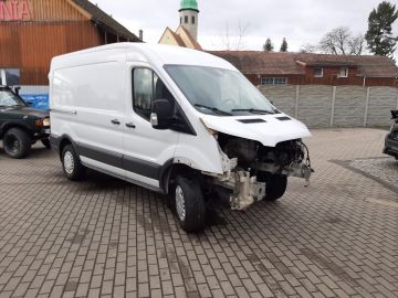 Qué es un título rebuilt en un auto usado