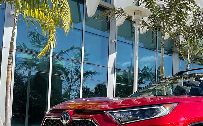 Toyota RAV4 Prime 2021 Plug-in Hybrid.