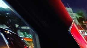 Interior del Cadillac Escalade con tecnología Super Cruise.