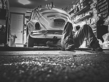 Tener un mecánico de cabecera te permitirá llevar un mejor control y mantenimiento de las reparaciones de tu auto.