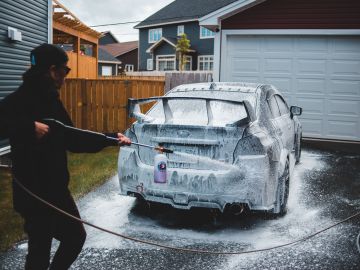 Lavado de auto / Foto: Unsplash