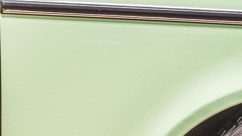 El auto comestible incluso tenía stickers de decoración que también se podían comer.