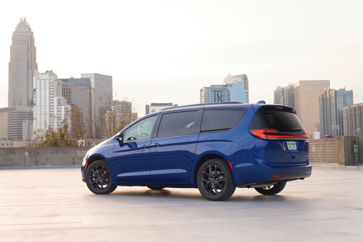 2021 Chrysler Pacifica Limited AWD S.