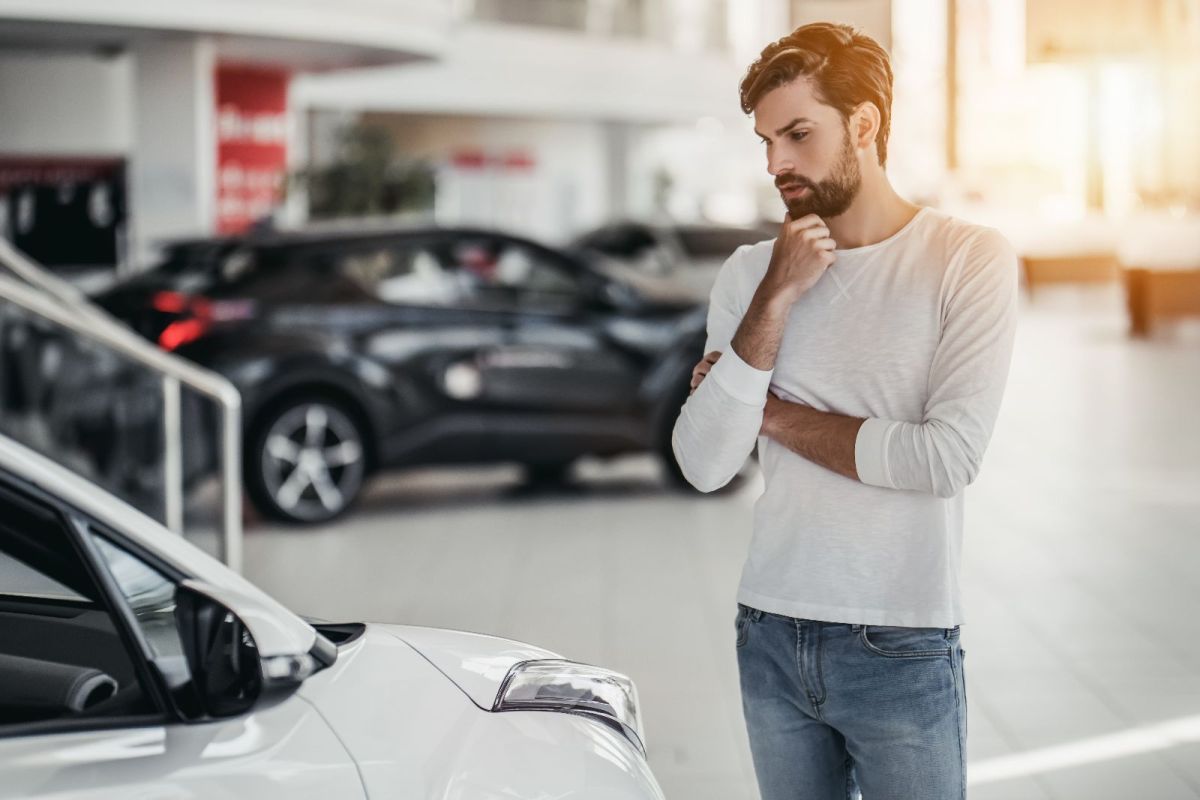 Existe una serie de preguntas que debes realizar al vendedor antes de adquirir un auto usado