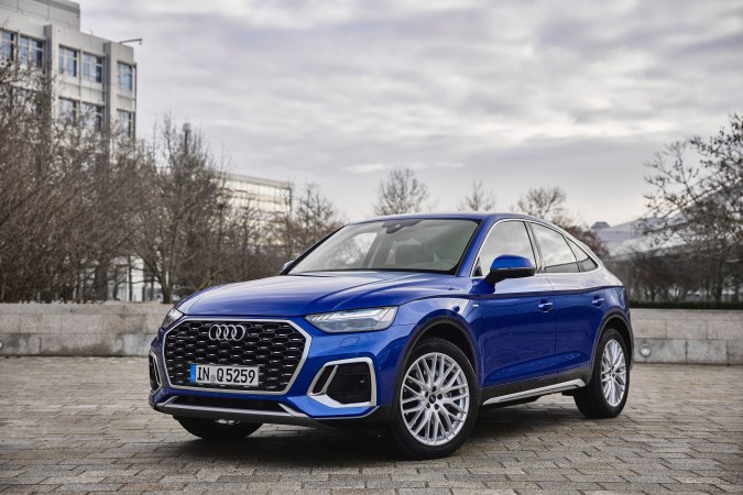 Audi Q5 Sportback Ultra blue