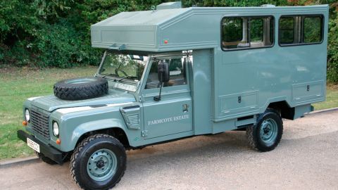 Land Rover Defender 130 Gun Bus. / Foto: foleysv.com