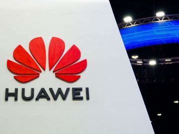 Foto con el logo de Huawei en primer plano