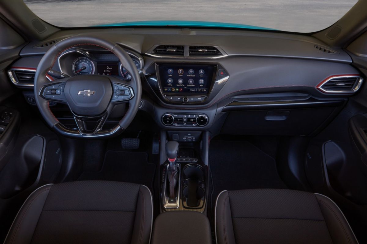 Interior del 2021 Chevrolet Trailblazer RS.