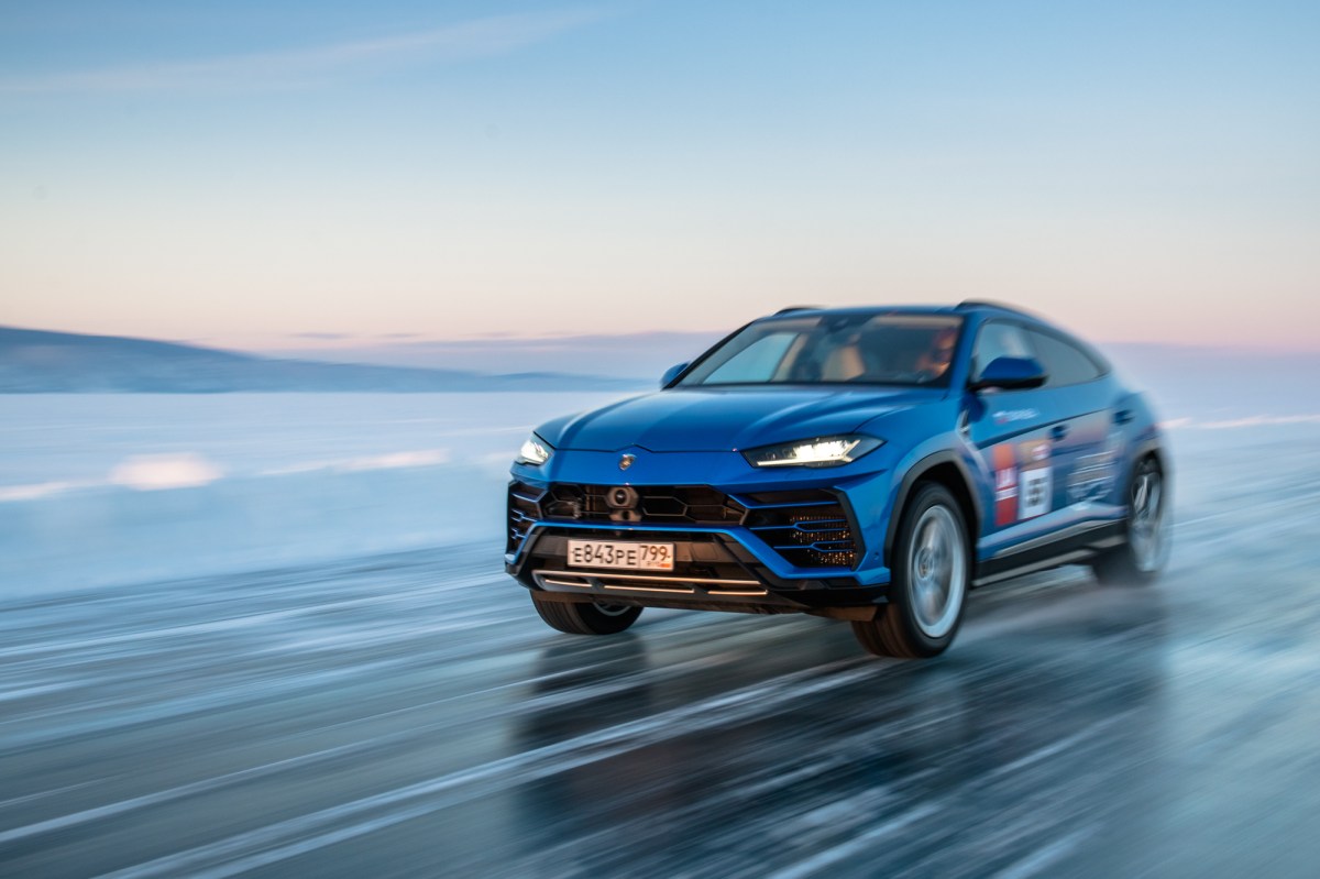 Casi 300 km/hora: Lamborghini Urus rompe el récord de velocidad sobre hielo  - Siempre Auto