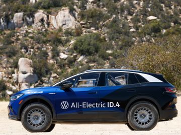 Foto del ID.4 de Volkswagen antes de iniciar su camino en el rally por Baja California