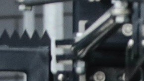 Foto de dos prototipos camuflados del próximo Porsche Macan Eléctrico