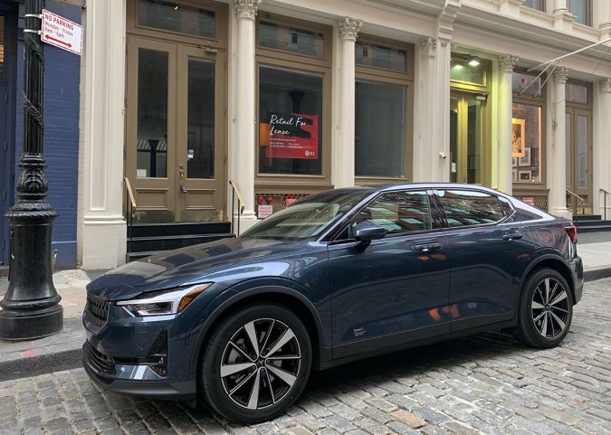 Колеса Polestar 2 установлены на 19-дюймовых дисках.