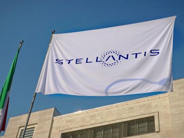 Stellantis es un grupo automovilístico internacional ítalo-franco-estadounidense fundado el 16 de enero de 2021, derivado de la fusión entre Fiat Chrysler Automobiles y Groupe PSA.