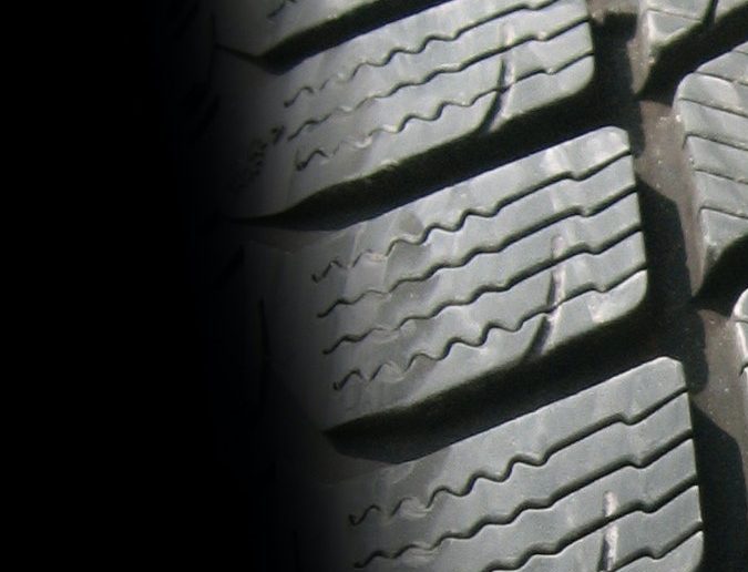 Qué significa el punto rojo en las llantas y para qué sirve