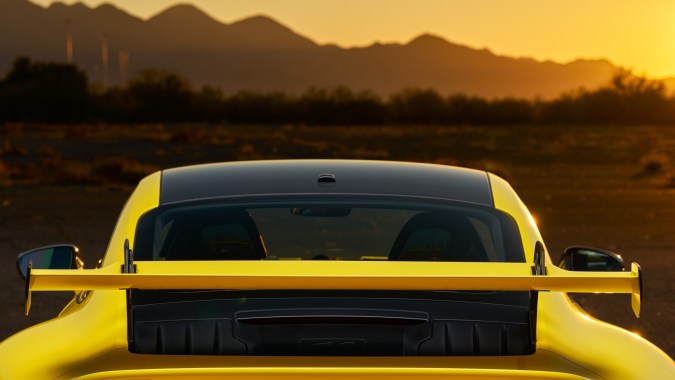 que es el spoiler del carro