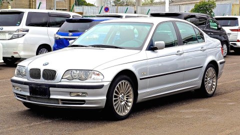 BMW 330Xi 2001