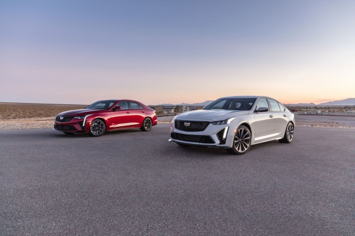 Cadillac CT4V de 472 hp impone récord en la Virginia International
