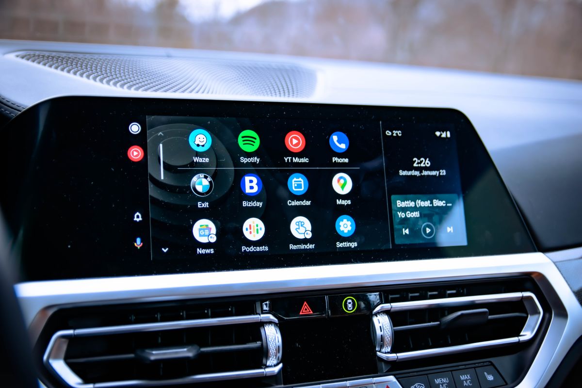 Por qué los fabricantes de automóviles dejaron de colocar radio AM en los  autos eléctricos - Siempre Auto