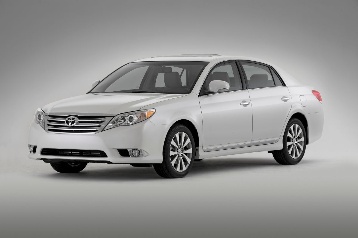 Toyota Avalon 2011