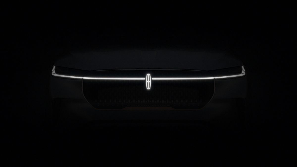 Lincoln compartió la imagen de lo que será el frente del nuevo EV que llegará en 2022.