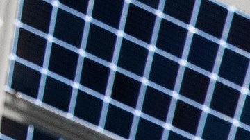 Foto de varios cargadores públicos de Tesla