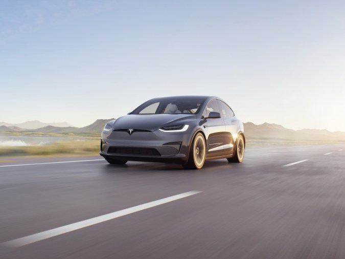 Tesla Model X 2021