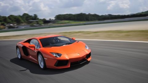 Lamborghini Aventador LP 700-4