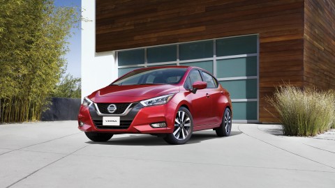 Nissan Versa S 2021