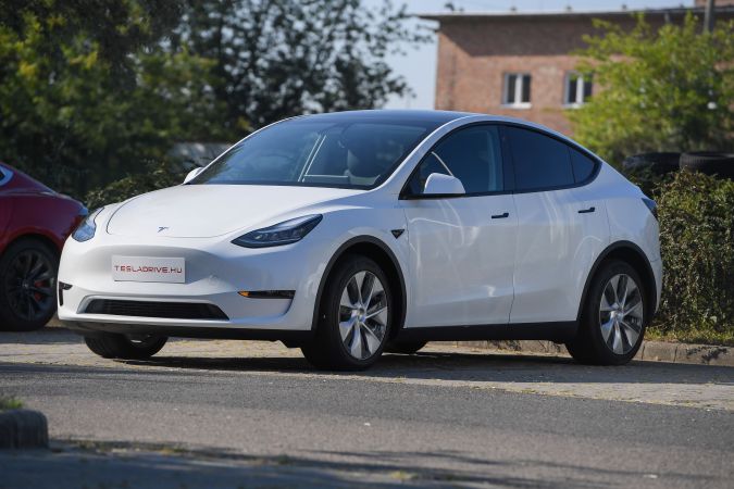 Tesla Model Y 2020
