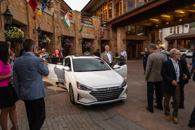 Hyundai Elantra 2019