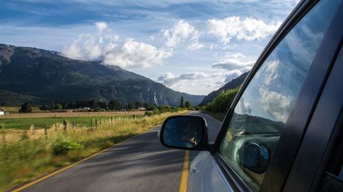 auto en carretera