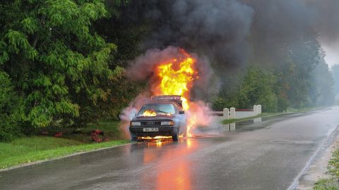 ВОЗГОРАНИЕ АВТОМОБИЛЯ