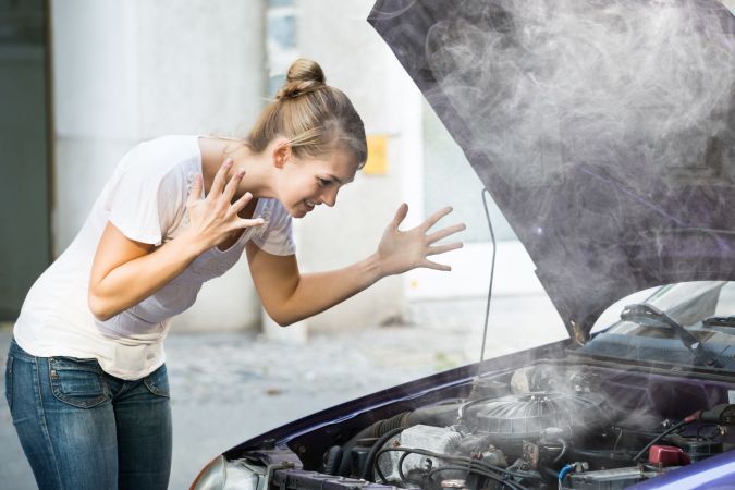 Auto descompuesto
