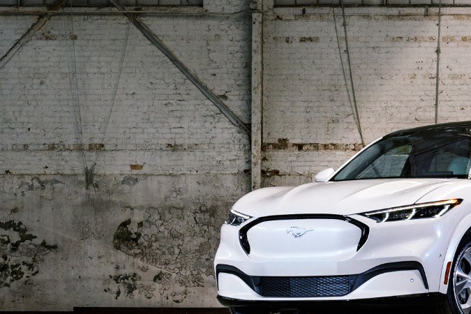 Ford Mustang Mach-E Ice White Edition