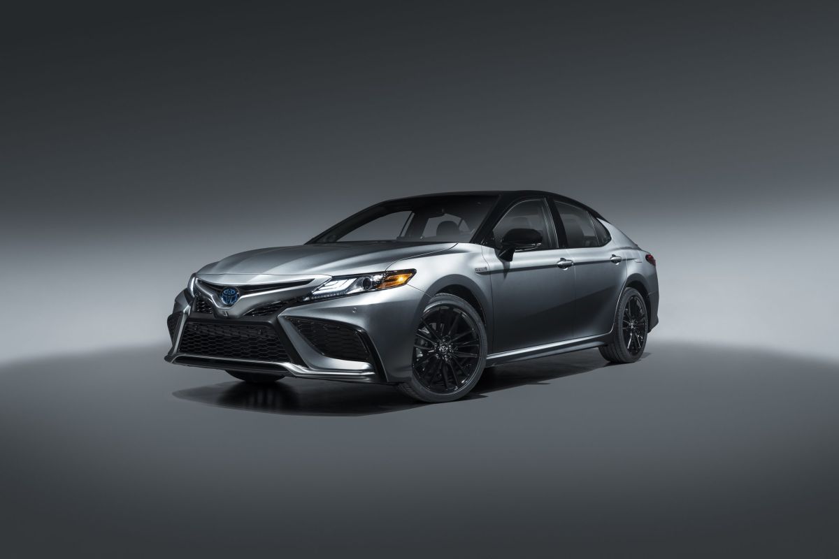 Toyota Camry Hybrid 2021