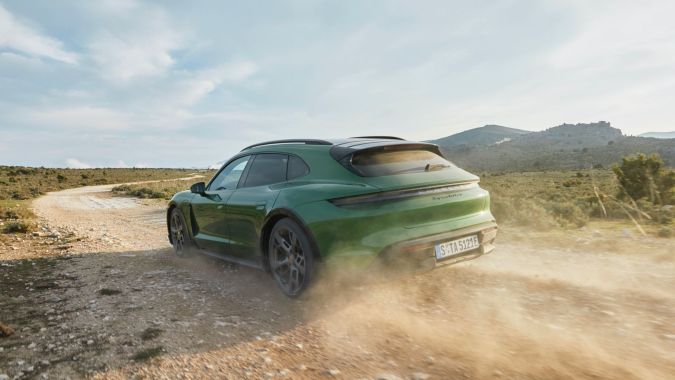 Porsche Taycan Cross Turismo 2022