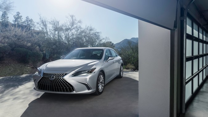 Lexus ES 2021