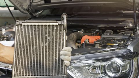 Cuándo es necesario cambiar el radiador del auto