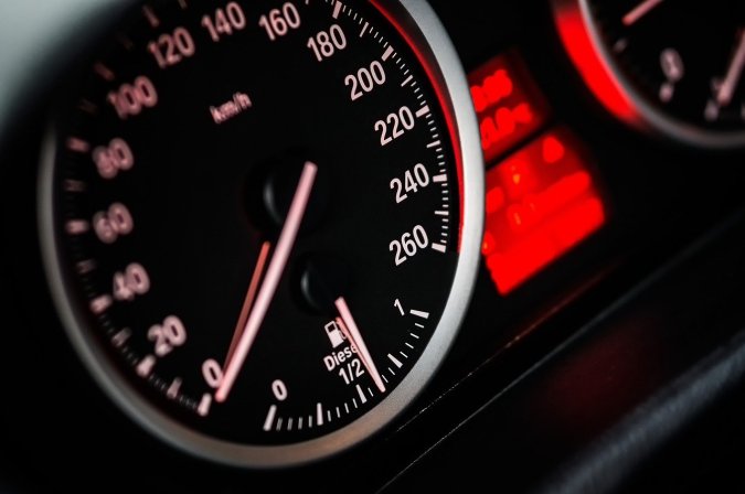 Velocímetro de auto