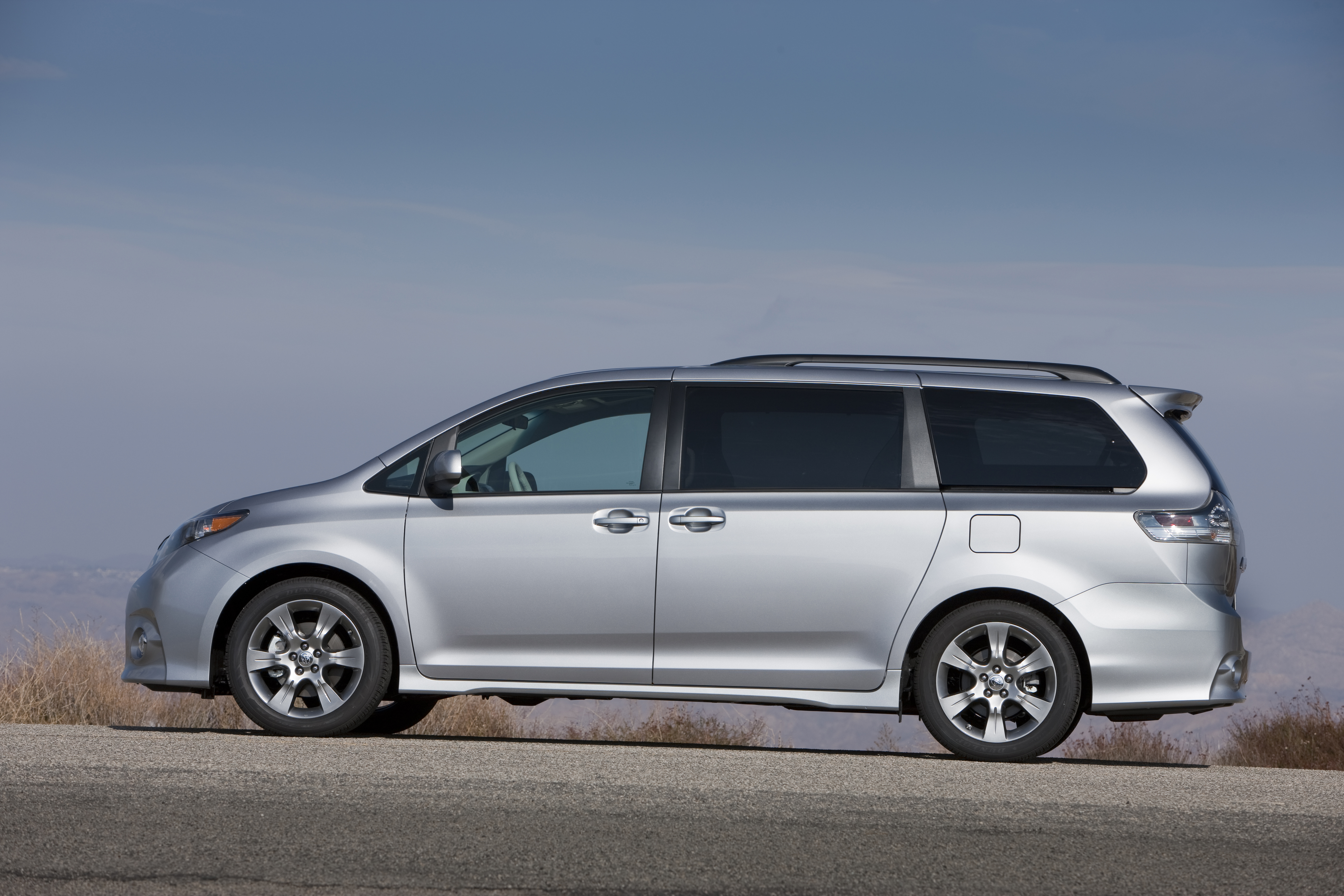 Toyota Sienna 2012