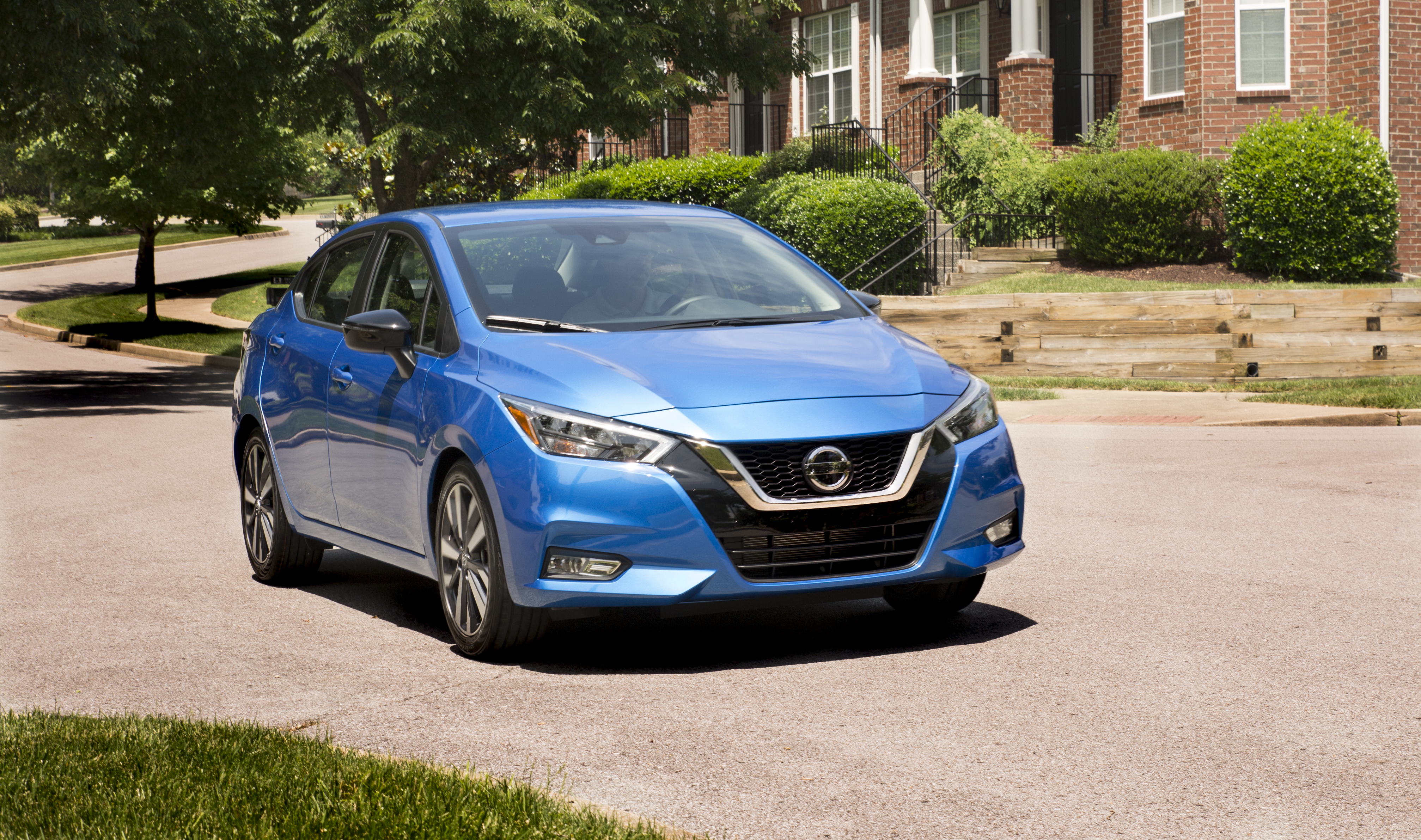 El motor del Nissan Versa 2021 opera a base de gasolina. / Foto: Cortesía de Nissan Newsroom.