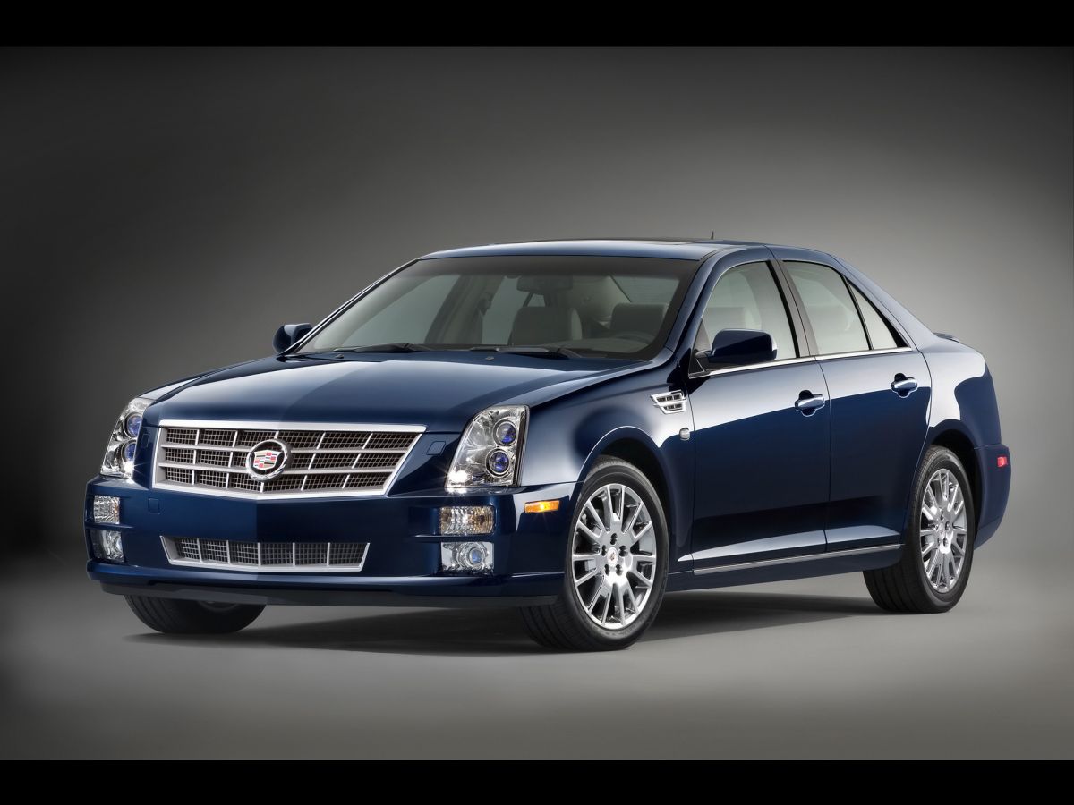 Cadillac STS 2010